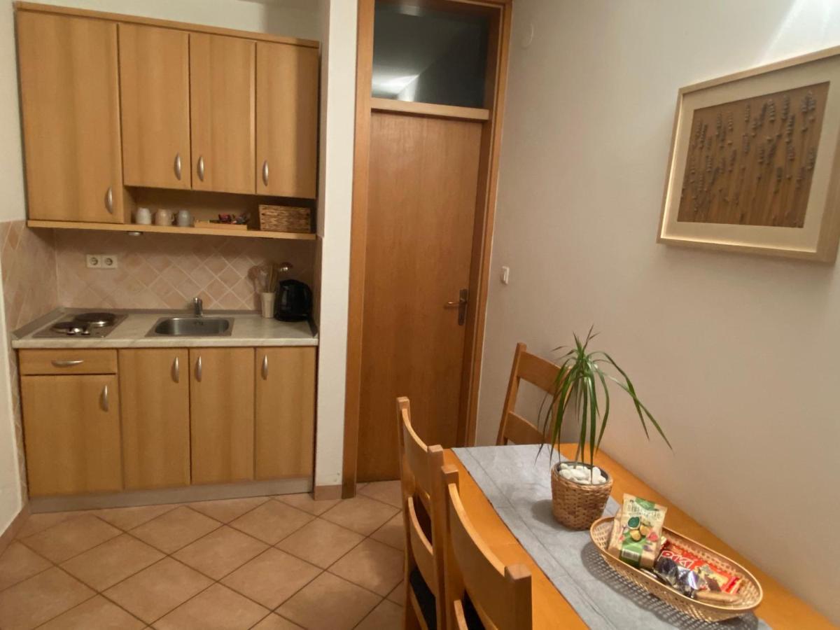 Apartmani Peric Старий Град Екстер'єр фото
