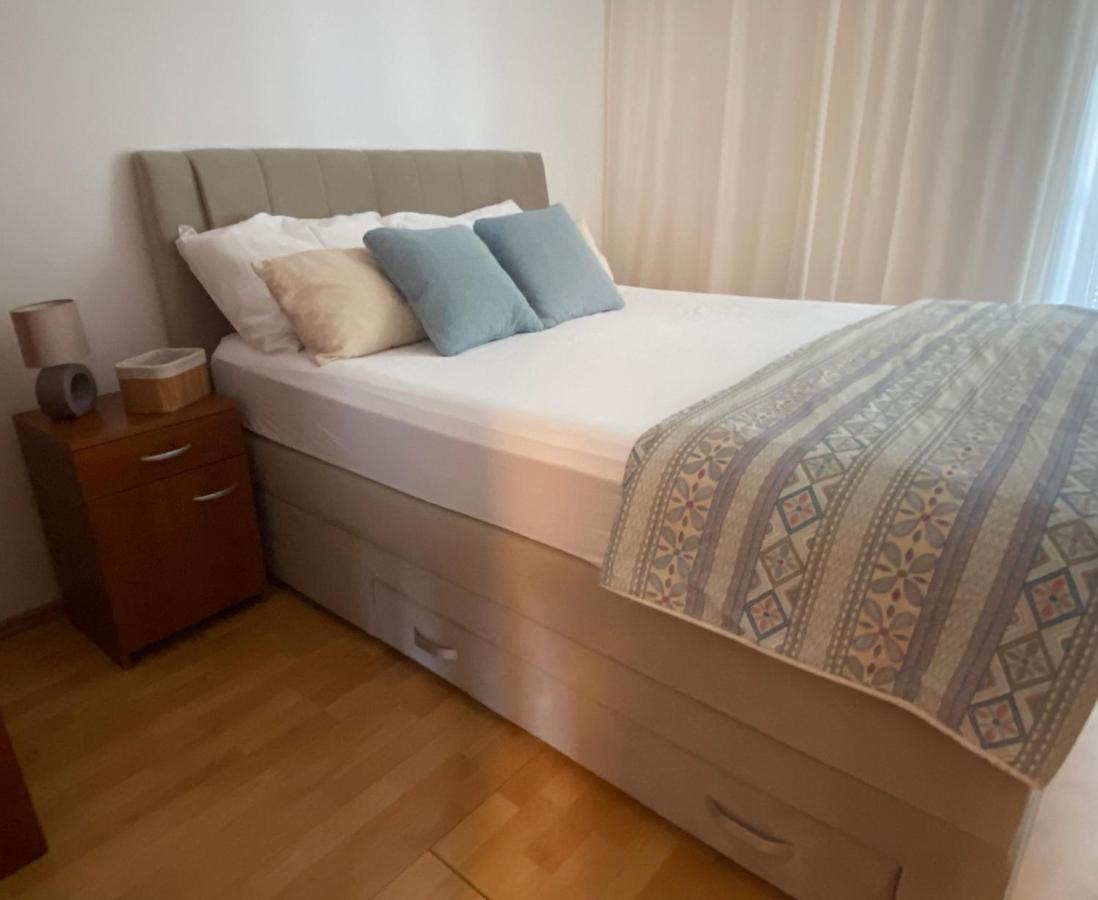 Apartmani Peric Старий Град Екстер'єр фото